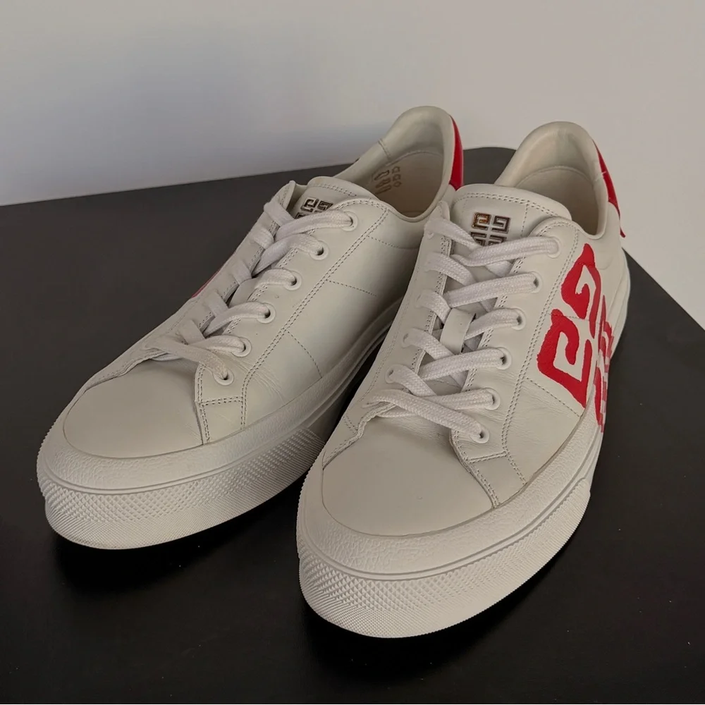 Givenchy Cream Leather Sneakers with Red Logo - Picture 3 of 7
